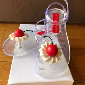 Katy Perry Jelly Sandals BRAND NEW! IN BOX! SZ7